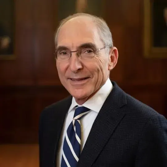 Dr. Eli Capilouto headshot